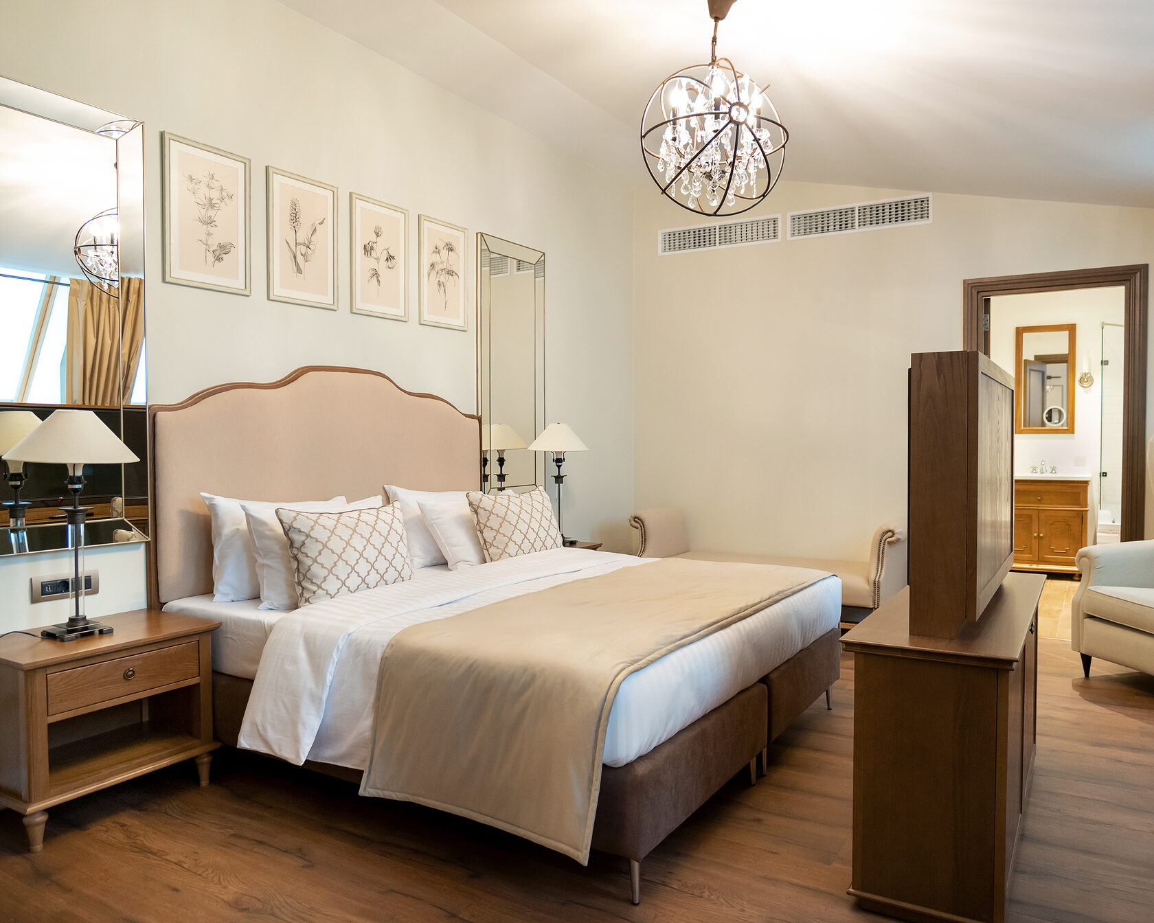 Hotel «Best Western Plus Market Square», Lviv